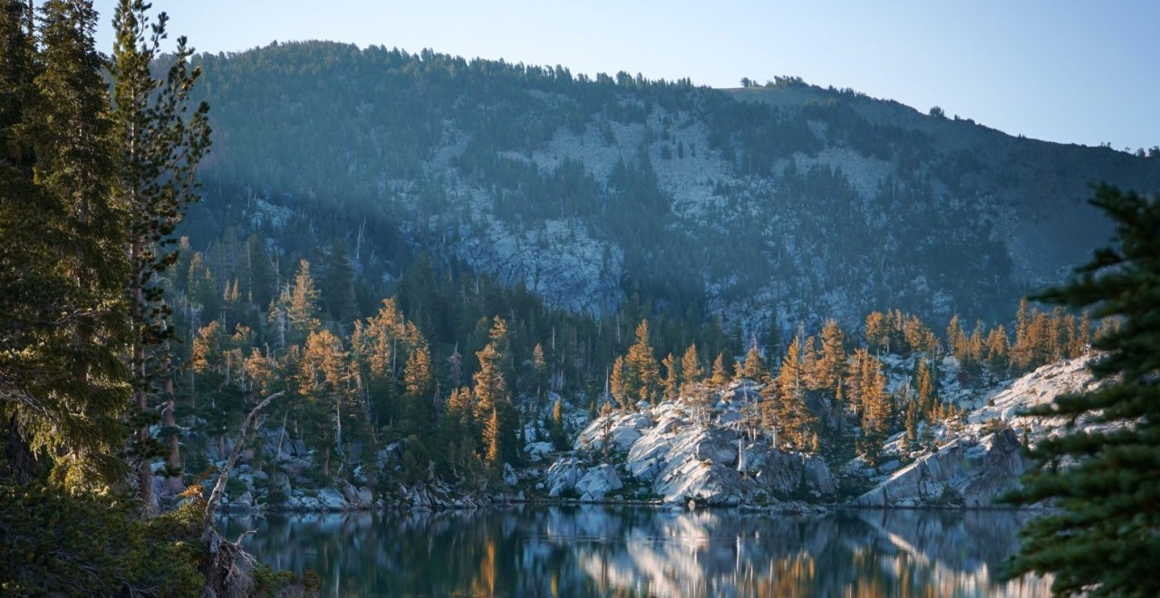 Calming mountain and lake view representing an ethical culture
